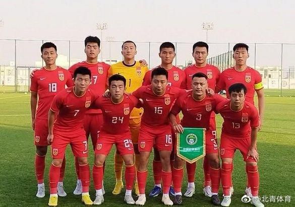黄文英说：“我们不希望让他有‘偶像包袱’，不希望一开始就被认出来是易烊千玺。