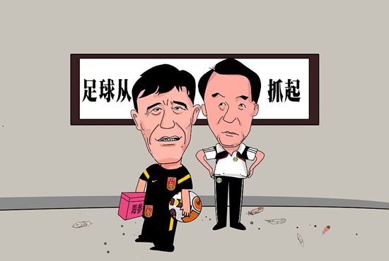 在蜡像揭幕之前，雷佳音化身“蜡像”进入北京杜莎馆内假扮蜡像。