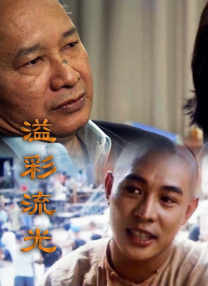万茜实力宠粉 现场剥小龙虾送美食到粉丝“嘴边” 2020-06-22 6月22日，万茜发出“福利”为广大粉丝们剥开小龙虾并喂到嘴边。
