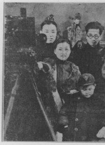 由于孙怡丈夫董子健的母亲王京花是著名的经纪人，有网友怀疑孙怡因为借助了婆婆王京花的资源事业才得以快速发展。